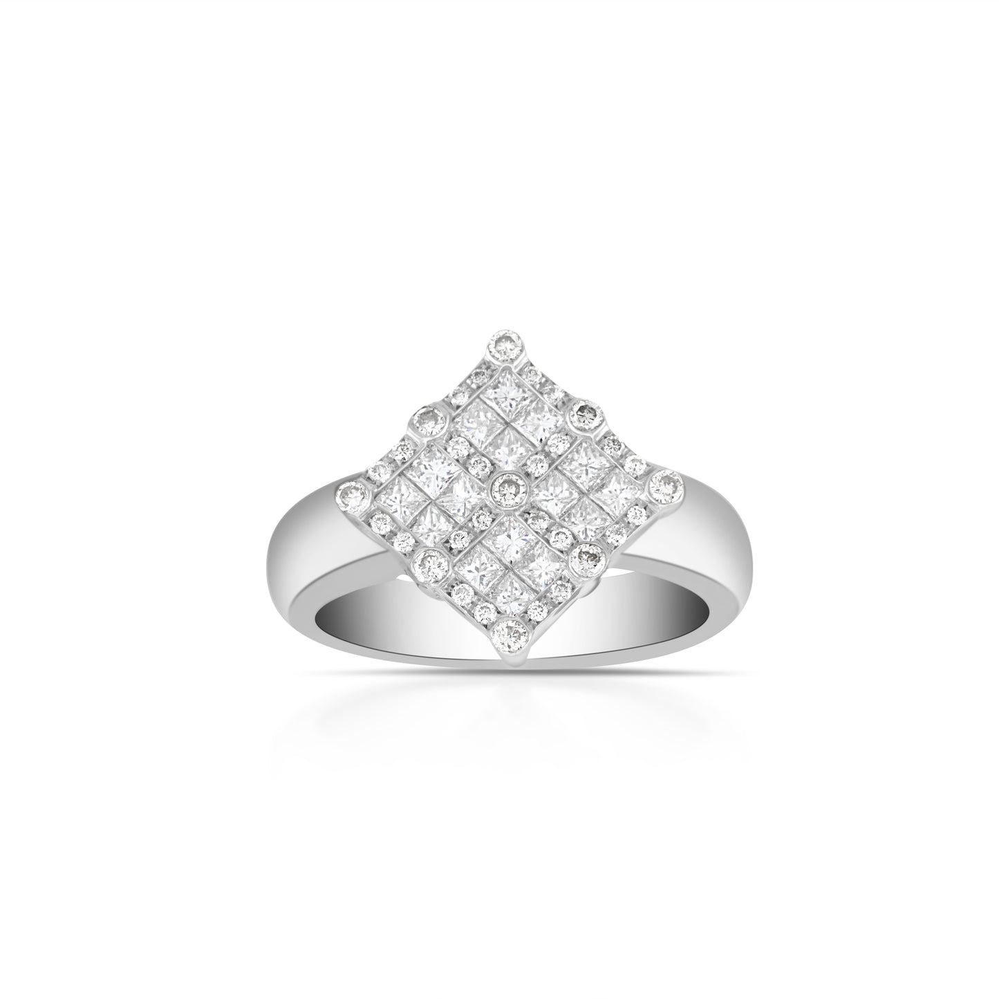 18K White Gold Diamond Cluster Ring ¾ Ct