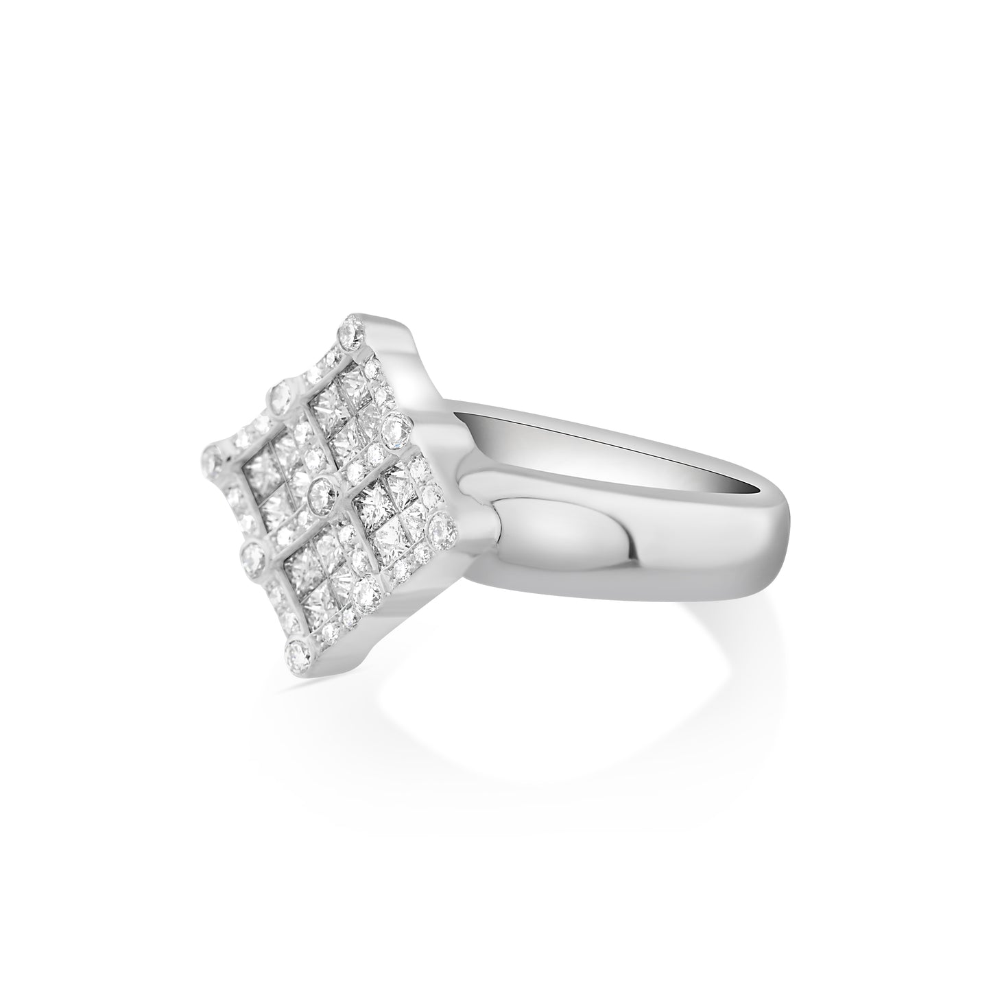 18K White Gold Diamond Cluster Ring ¾ Ct