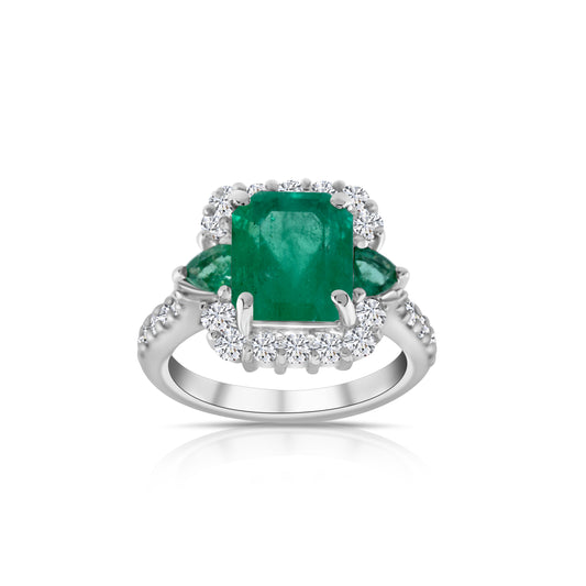 14K White Gold Diamond & Emerald Halo Statement Ring ~ 4 ¼ Ct