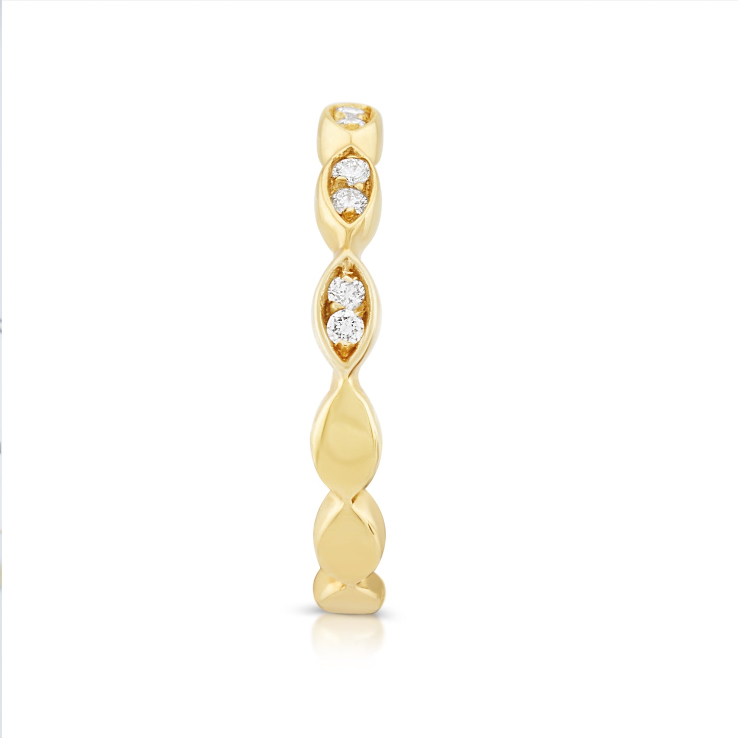 14K Yellow Gold Diamond Band 1/6 Ct